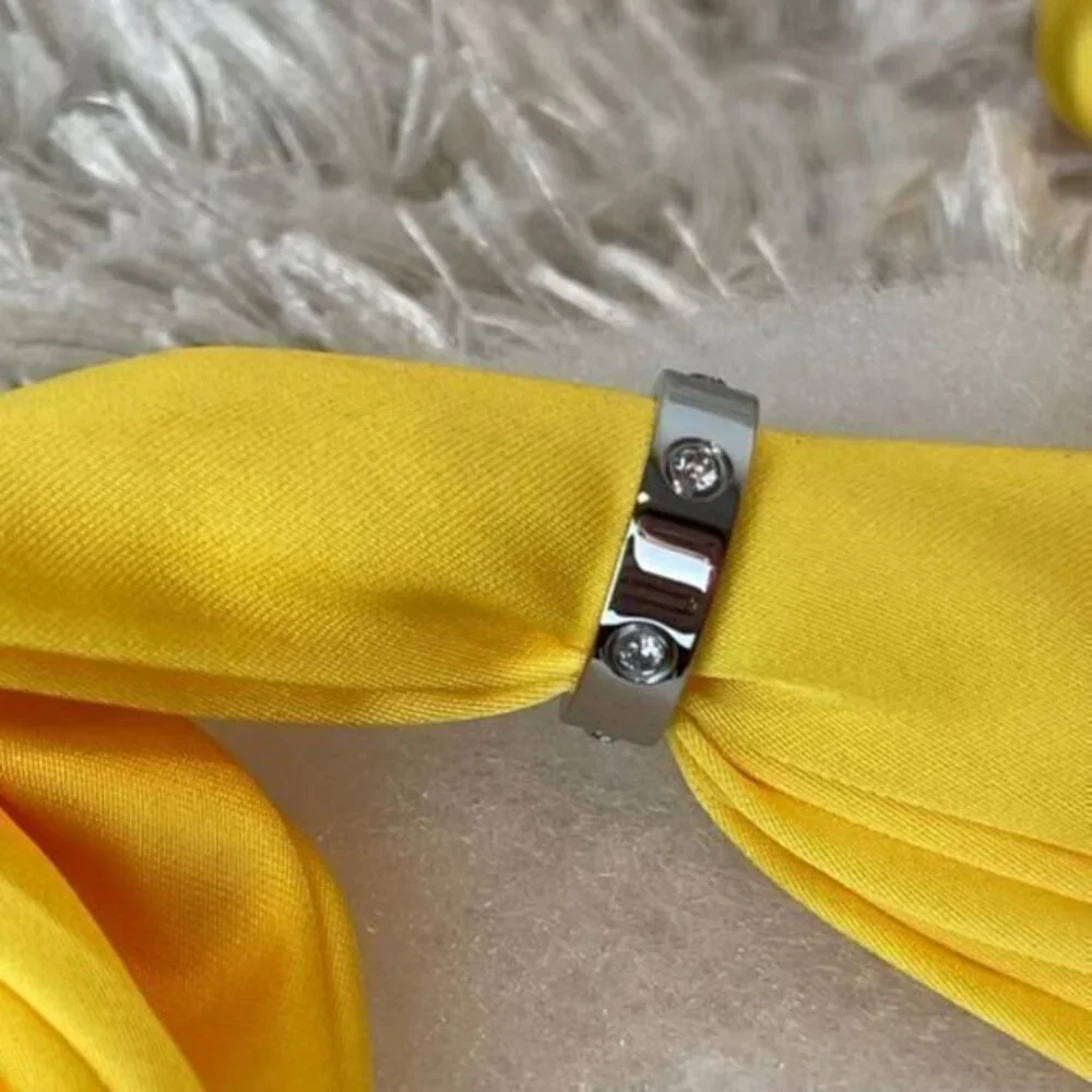 N/A love ring